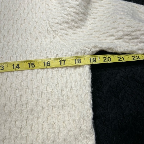 Abercrombie & Fitch Women’s Woo Blend Textured Cream Crewneck Sweater XS PREPPY - Picture 6 of 11